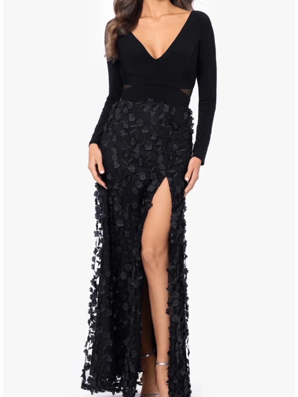New Xscape Stunning Floral Embroidered Long Sleeve Gown Evenings Size 16